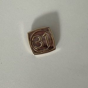 CHANEL Brooch